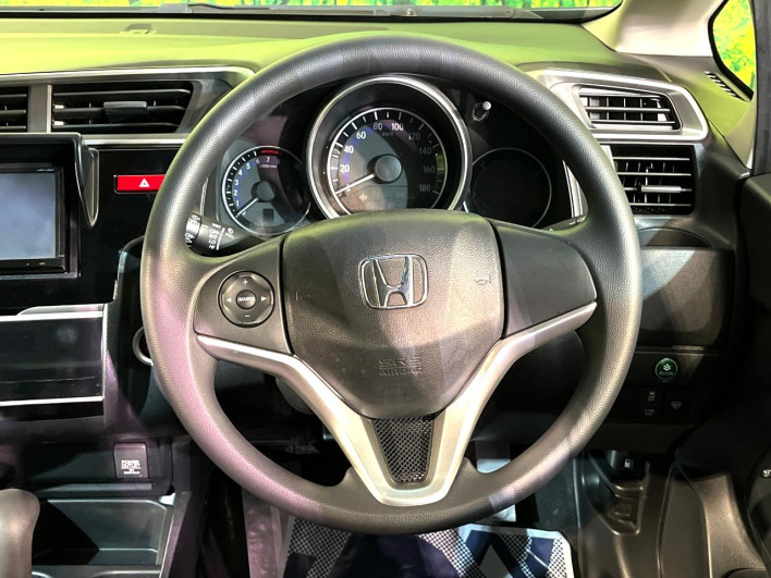 2013 Honda Fit DBA-GK4 (UW-6a1ba5feee43e)[5]