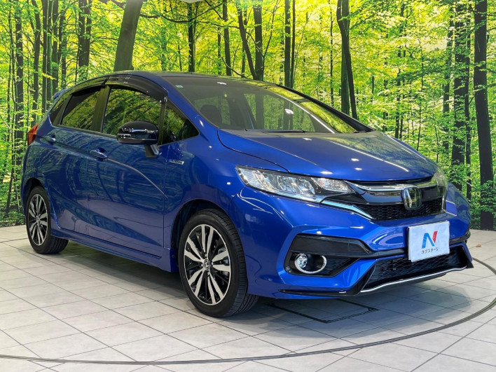 2017 Honda Fit Hybrid DAA-GP5 (UW-6a1ba601b8ff3)[15]