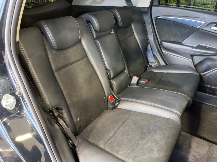 2017 Honda SHUTTLE DAA-GP7 (UW-6a1ba6042be85)[23]