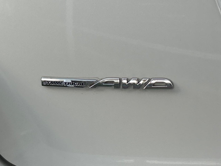 2017 Subaru XV DBA-GT7 (UW-6a1ba60d1562d)[18]