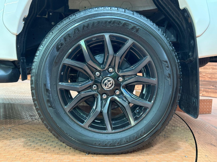 2023 Toyota Hilux 3DF-GUN125 (UW-6a1ba6110a2e5)[4]