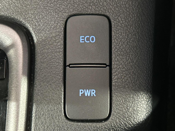 2023 Toyota Hilux 3DF-GUN125 (UW-6a1ba6110a2e5)[21]