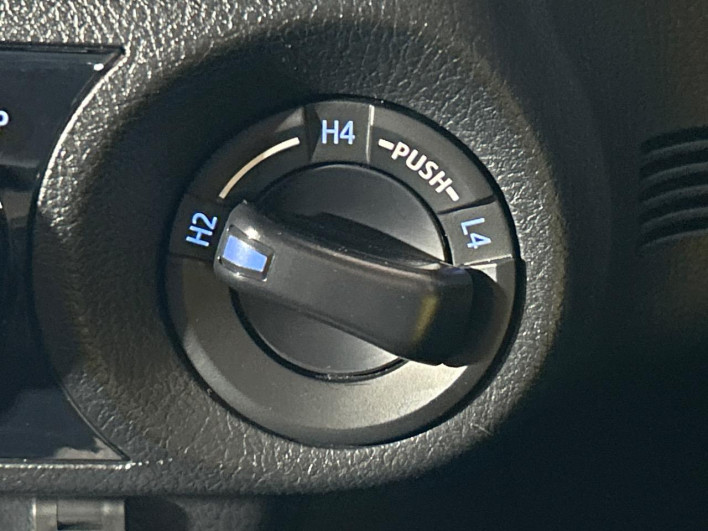 2023 Toyota Hilux 3DF-GUN125 (UW-6a1ba6110a2e5)[19]