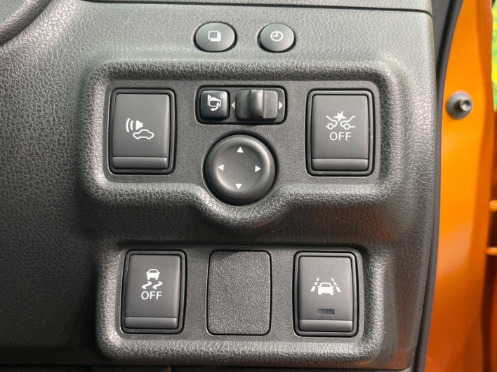 2016 Nissan Note DAA-HE12 (UW-6a1ba6178def8)[7]