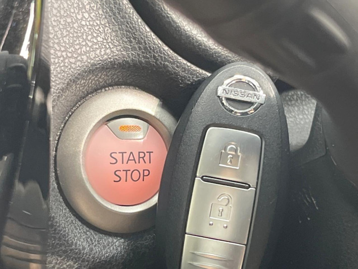 2016 Nissan Note DAA-HE12 (UW-6a1ba6178def8)[15]