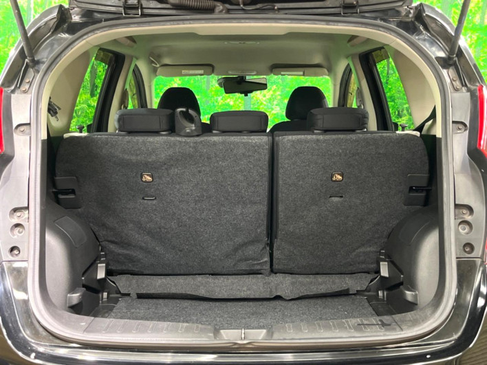 2017 Nissan Note DAA-HE12 (UW-6a1ba617b4d4c)[13]