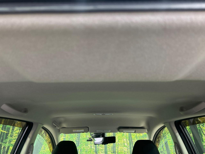 2017 Nissan Note DAA-HE12 (UW-6a1ba6189d8b0)[22]