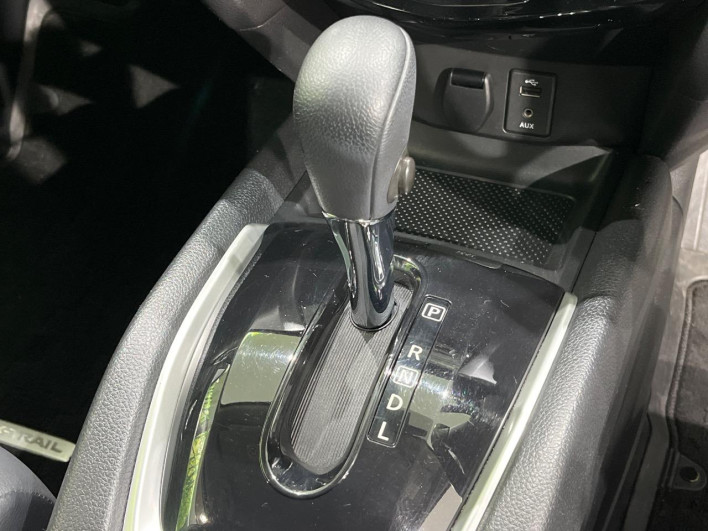 2015 Nissan X-Trail DAA-HNT32 (UW-6a1ba62634328)[27]