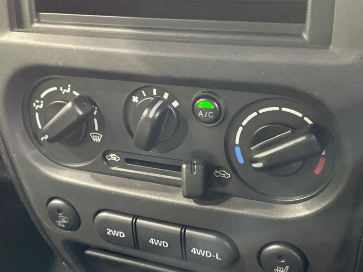 2007 Suzuki Jimny ABA-JB23W (UW-6a1ba628801d4)[27]