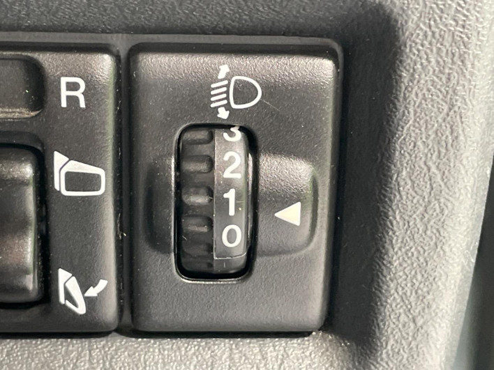 2007 Suzuki Jimny ABA-JB23W (UW-6a1ba628801d4)[21]