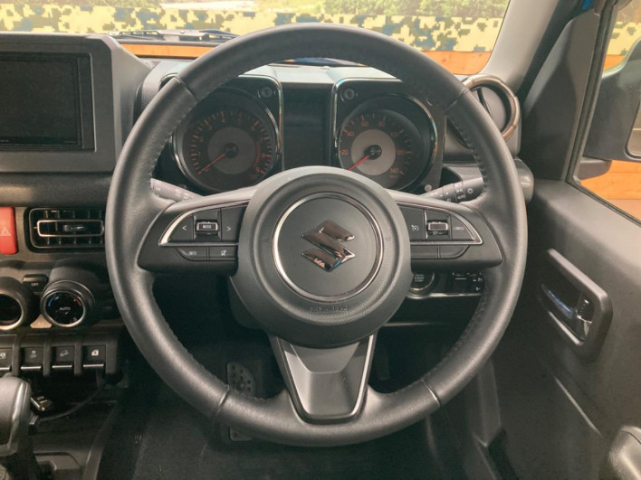 2018 Suzuki Jimny 3BA-JB64W (UW-6a1ba6297bfd2)[16]