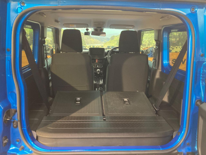 2018 Suzuki Jimny 3BA-JB64W (UW-6a1ba6297bfd2)[14]