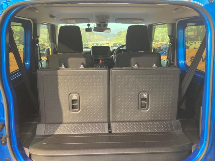 2018 Suzuki Jimny 3BA-JB64W (UW-6a1ba6297bfd2)[13]