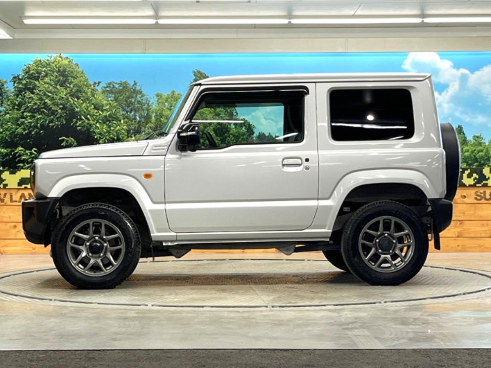 2018 Suzuki Jimny 3BA-JB64W (UW-6a1ba6297bfd2)[27]