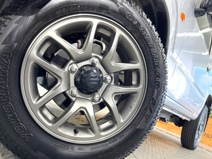 2018 Suzuki Jimny 3BA-JB64W (UW-6a1ba6297bfd2)[22]