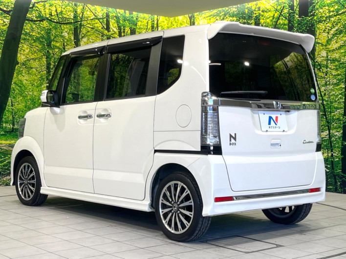 2015 Honda N-BOX CUSTOM DBA-JF1 (UW-6a1ba6378ec4f)[23]