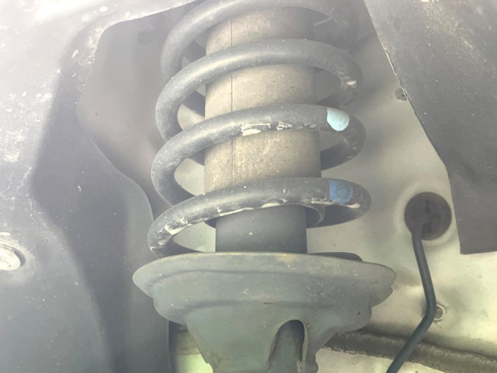 2015 Honda N-BOX CUSTOM DBA-JF1 (UW-6a1ba6378ec4f)[13]