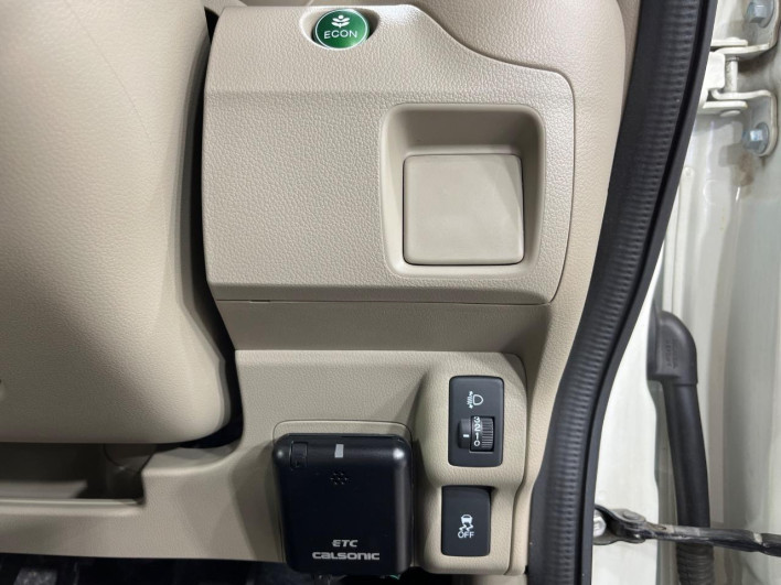 2017 Honda N-BOX DBA-JF2 (UW-6a1ba638c4013)[13]