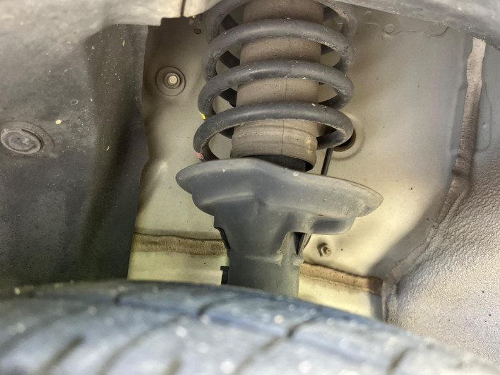 2017 Honda N-BOX DBA-JF3 (UW-6a1ba63a41df5)[16]