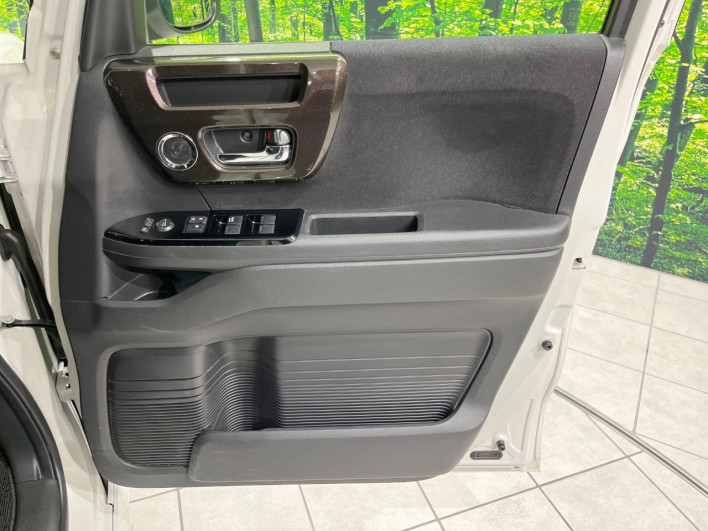 2018 Honda N-BOX CUSTOM DBA-JF3 (UW-6a1ba63c2f492)[29]
