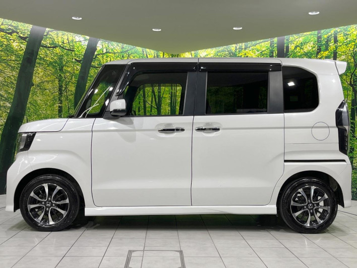 2018 Honda N-BOX CUSTOM DBA-JF3 (UW-6a1ba63c2f492)[11]