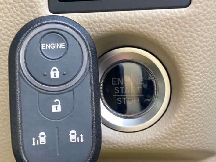 2019 Honda N-BOX DBA-JF3 (UW-6a1ba63c7d6a0)[5]