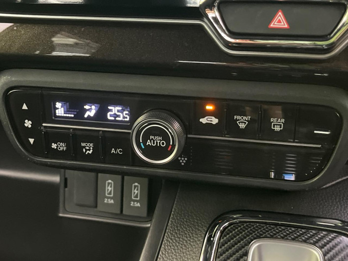 2019 Honda N-BOX CUSTOM DBA-JF3 (UW-6a1ba63dd5d91)[27]