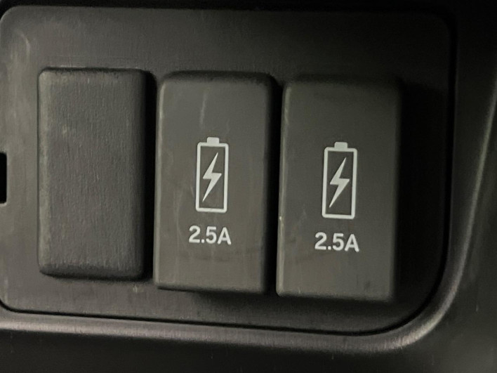 2019 Honda N-BOX CUSTOM DBA-JF3 (UW-6a1ba63dd5d91)[26]