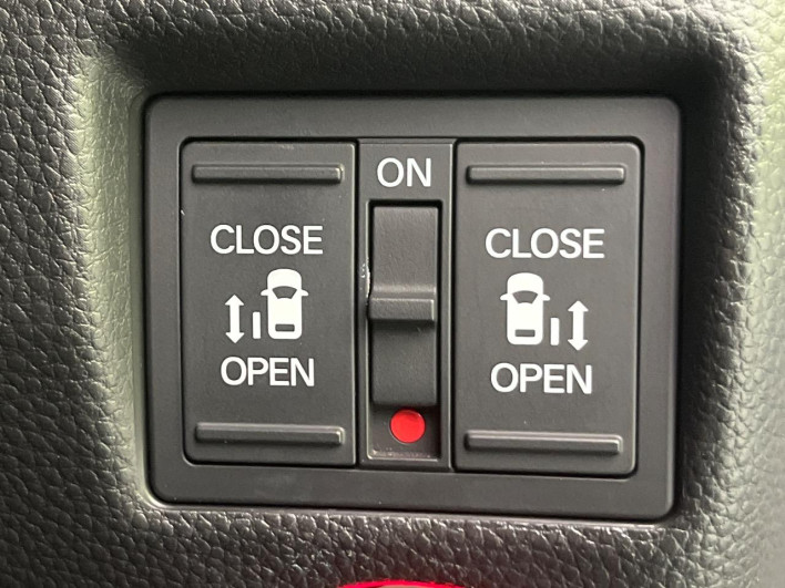 2019 Honda N-BOX CUSTOM DBA-JF3 (UW-6a1ba63dd5d91)[18]