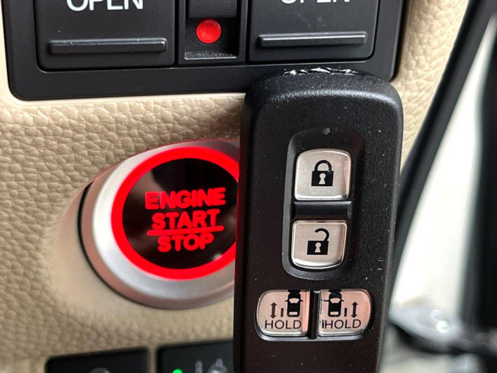2019 Honda N-BOX DBA-JF3 (UW-6a1ba63e5ecfc)[9]