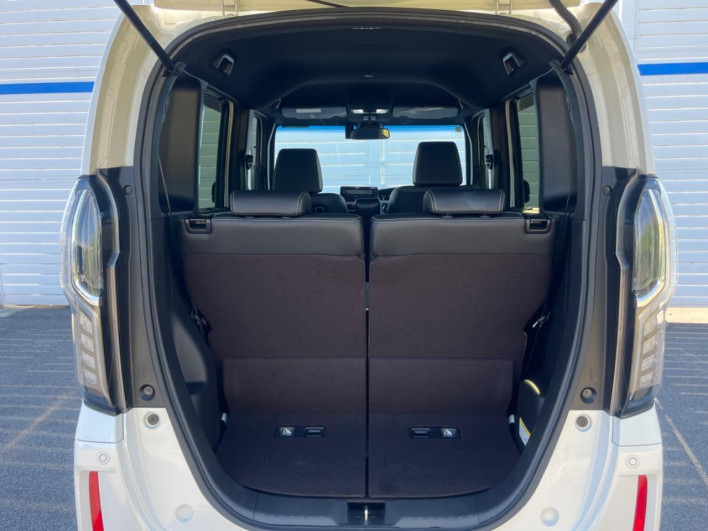 2019 Honda N-BOX CUSTOM DBA-JF3 (UW-6a1ba640b7865)[26]
