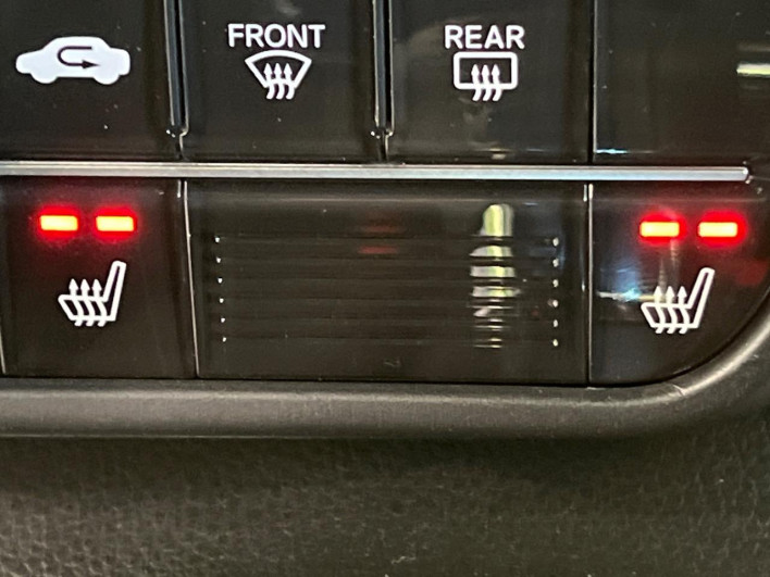 2022 Honda N-BOX CUSTOM 6BA-JF3 (UW-6a1ba641afaeb)[10]