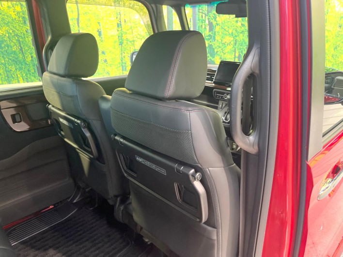 2022 Honda N-BOX CUSTOM 6BA-JF3 (UW-6a1ba641dc585)[24]