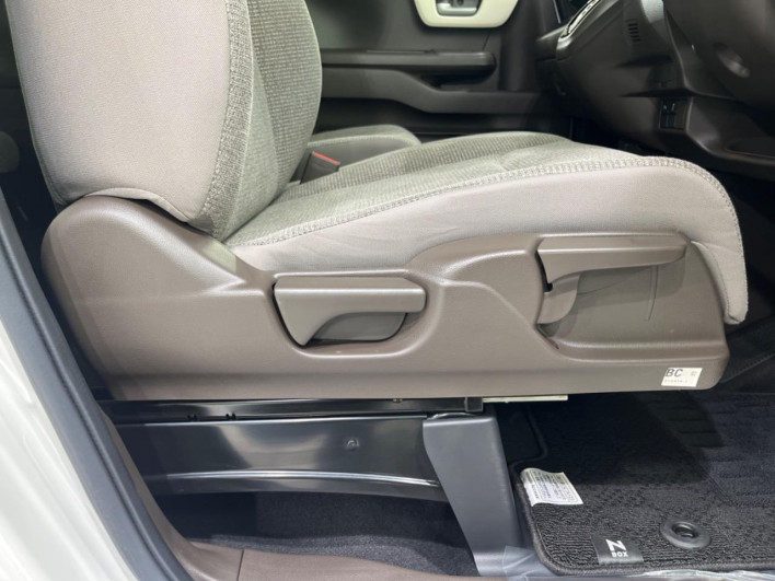 2021 Honda N-BOX 6BA-JF3 (UW-6a1ba6453b458)[25]