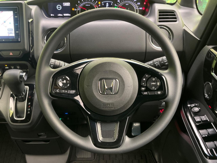 2021 Honda N-BOX CUSTOM 6BA-JF3 (UW-6a1ba6454d6d6)[26]