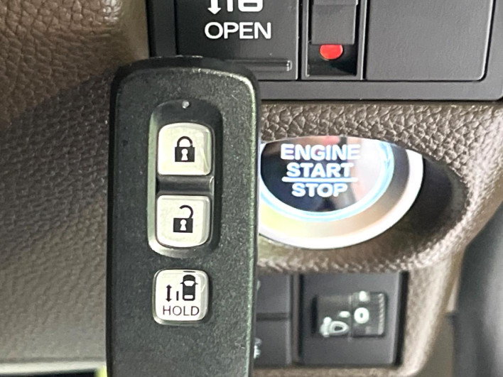 2021 Honda N-BOX 6BA-JF3 (UW-6a1ba64590099)[9]