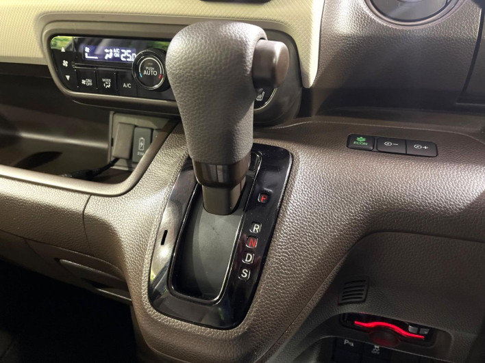 2021 Honda N-BOX 6BA-JF3 (UW-6a1ba64590099)[15]