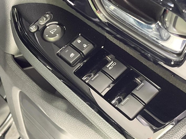 2023 Honda N-BOX CUSTOM 6BA-JF3 (UW-6a1ba648da358)[6]