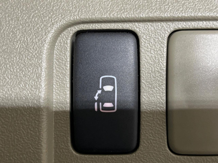 2011 Daihatsu Tanto DBA-L375S (UW-6a1ba66d3654f)[23]