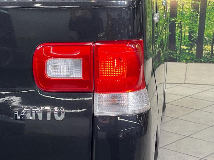 2011 Daihatsu Tanto DBA-L375S (UW-6a1ba66d3654f)[12]