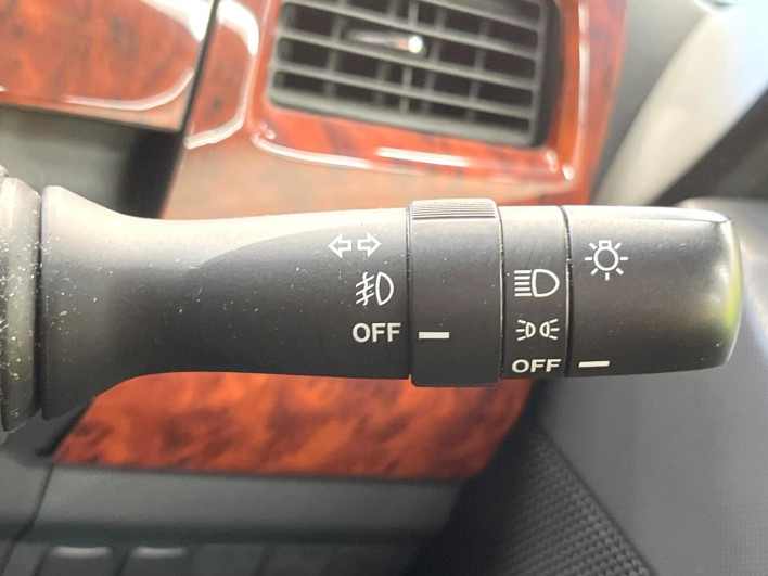 2011 Daihatsu Move DBA-LA100S (UW-6a1ba66ebe2ce)[25]