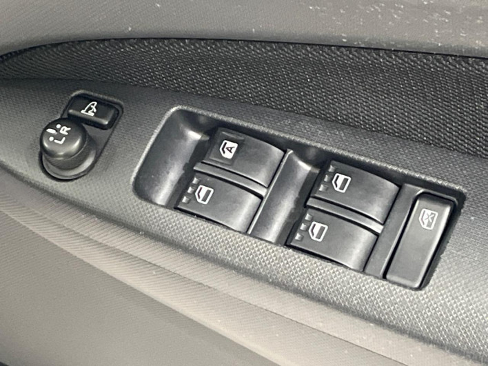 2014 Daihatsu Move DBA-LA110S (UW-6a1ba66fd02ad)[26]