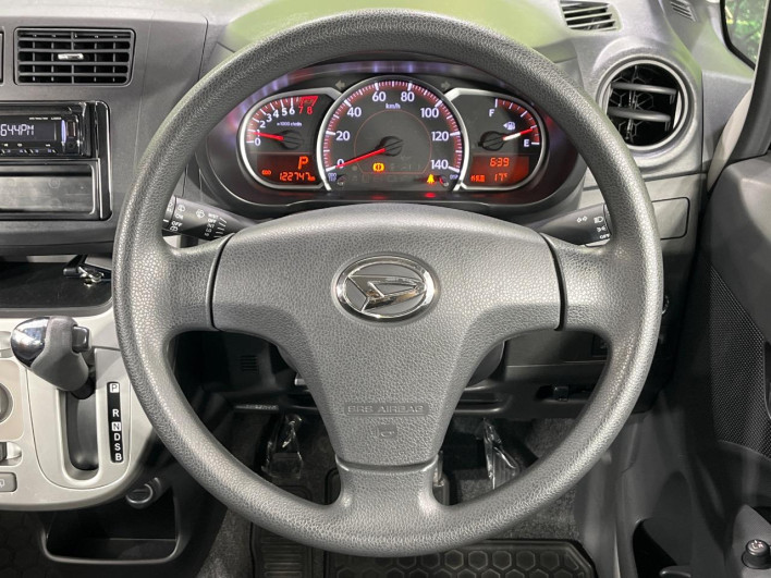 2014 Daihatsu Move DBA-LA110S (UW-6a1ba66fd02ad)[15]