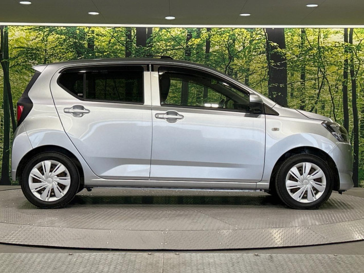 2017 Daihatsu Mirai Ease DBA-LA350S (UW-6a1ba67550696)[15]