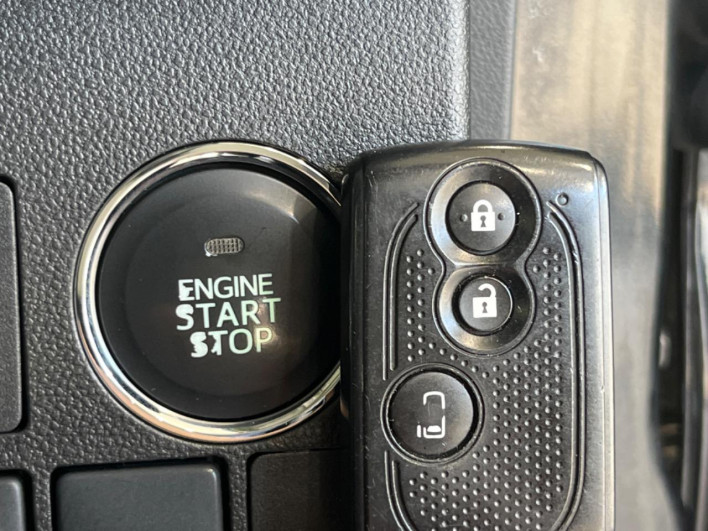 2014 Daihatsu Tanto DBA-LA600S (UW-6a1ba67bab0b8)[26]