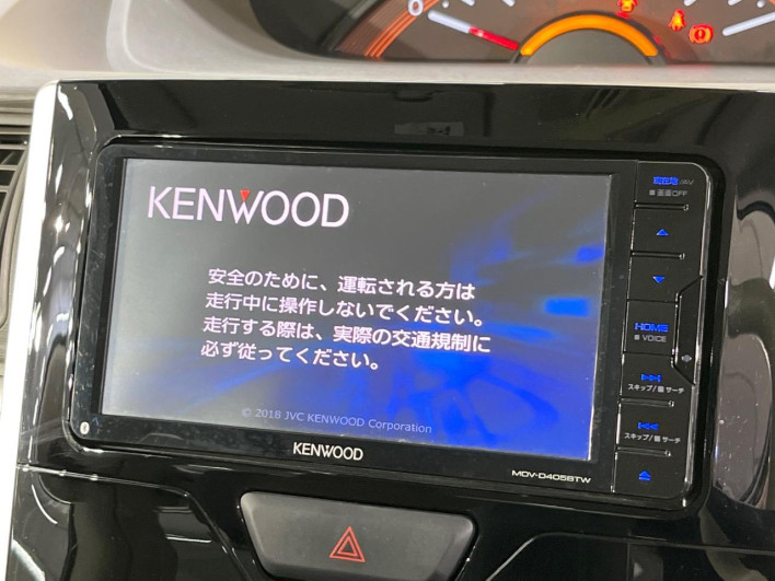2017 Daihatsu Tanto DBA-LA600S (UW-6a1ba6815ae38)[22]