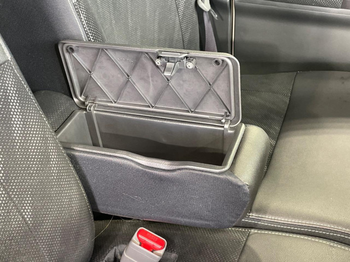 2019 Daihatsu Tanto DBA-LA600S (UW-6a1ba68264433)[24]
