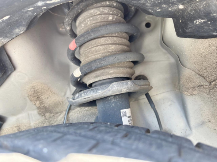 2016 Toyota Pixis Mega DBA-LA700A (UW-6a1ba689ed37e)[4]