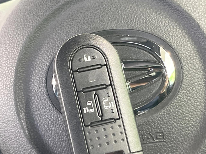 2017 Daihatsu Wake DBA-LA700S (UW-6a1ba68b41637)[29]