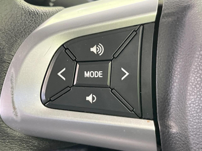 2017 Daihatsu Wake DBA-LA700S (UW-6a1ba68b41637)[24]